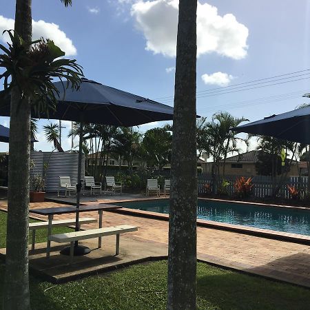 Cane Village Holiday Park Bundaberg Exterior foto