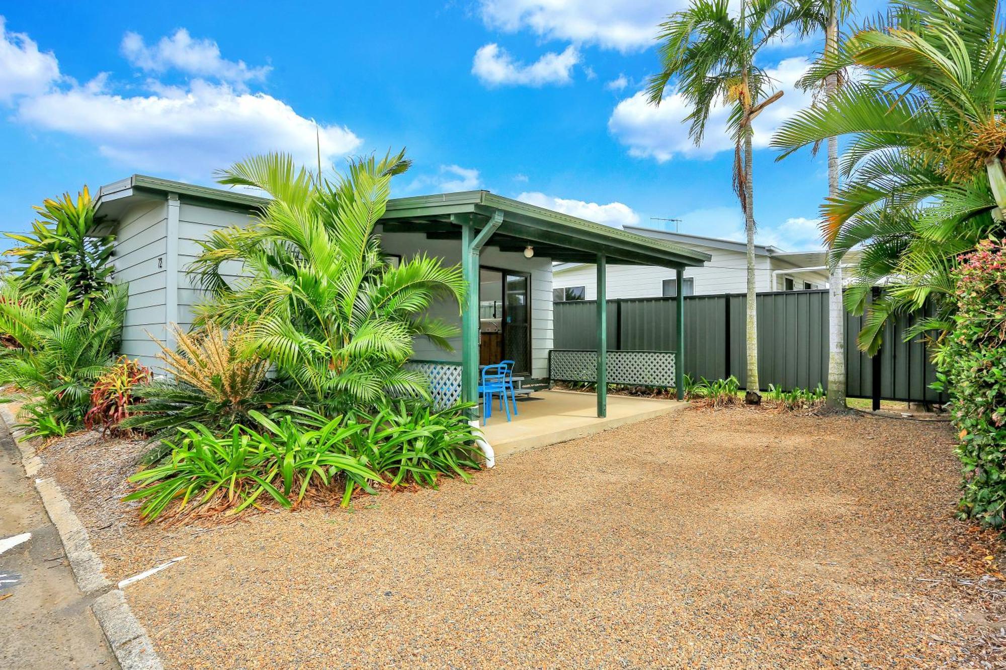 Cane Village Holiday Park Bundaberg Exterior foto