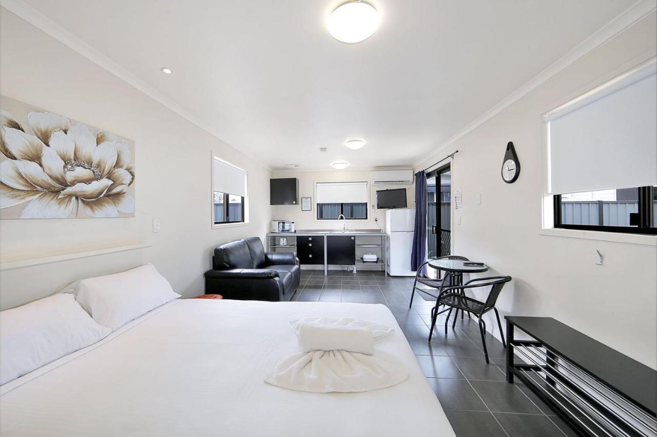 Cane Village Holiday Park Bundaberg Exterior foto